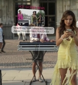 Emily_in_Paris_S02E09_WEBRip_x264-ION10_0809.jpg