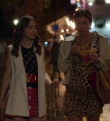 Emily_in_Paris_S02E09_WEBRip_x264-ION10_1021.jpg
