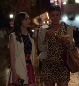Emily_in_Paris_S02E09_WEBRip_x264-ION10_1022.jpg
