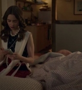 Emily_in_Paris_S02E09_WEBRip_x264-ION10_1289.jpg
