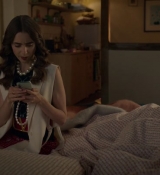 Emily_in_Paris_S02E09_WEBRip_x264-ION10_1303.jpg