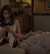 Emily_in_Paris_S02E09_WEBRip_x264-ION10_1309.jpg