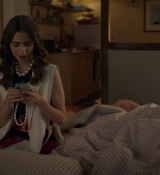 Emily_in_Paris_S02E09_WEBRip_x264-ION10_1310.jpg