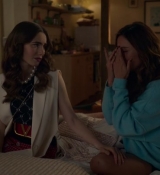 Emily_in_Paris_S02E09_WEBRip_x264-ION10_1347.jpg