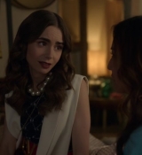 Emily_in_Paris_S02E09_WEBRip_x264-ION10_1358.jpg