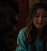 Emily_in_Paris_S02E09_WEBRip_x264-ION10_1399.jpg