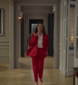 Emily_in_Paris_S02E09_WEBRip_x264-ION10_1436.jpg