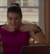 Emily_in_Paris_S02E09_WEBRip_x264-ION10_1492.jpg
