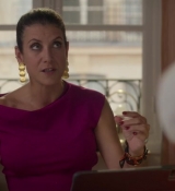 Emily_in_Paris_S02E09_WEBRip_x264-ION10_1510.jpg