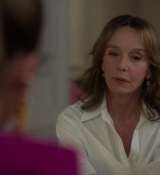 Emily_in_Paris_S02E09_WEBRip_x264-ION10_1520.jpg