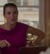 Emily_in_Paris_S02E09_WEBRip_x264-ION10_1562.jpg