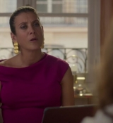 Emily_in_Paris_S02E09_WEBRip_x264-ION10_1572.jpg
