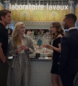 Emily_in_Paris_S02E09_WEBRip_x264-ION10_1840.jpg