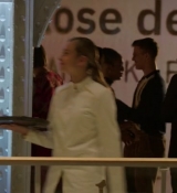 Emily_in_Paris_S02E09_WEBRip_x264-ION10_1883.jpg