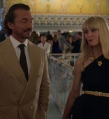Emily_in_Paris_S02E09_WEBRip_x264-ION10_1937.jpg