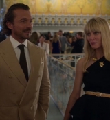 Emily_in_Paris_S02E09_WEBRip_x264-ION10_1938.jpg