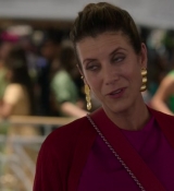 Emily_in_Paris_S02E09_WEBRip_x264-ION10_2061.jpg