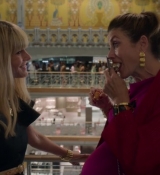 Emily_in_Paris_S02E09_WEBRip_x264-ION10_2114.jpg