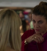 Emily_in_Paris_S02E09_WEBRip_x264-ION10_2131.jpg