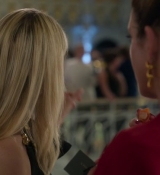 Emily_in_Paris_S02E09_WEBRip_x264-ION10_2182.jpg