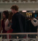 Emily_in_Paris_S02E09_WEBRip_x264-ION10_2196.jpg