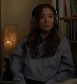 Emily_in_Paris_S02E09_WEBRip_x264-ION10_2527.jpg