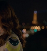 Emily_in_Paris_S02E09_WEBRip_x264-ION10_2570.jpg