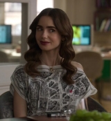 Emily_in_Paris_S02E10_WEBRip_x264-ION10_0319.jpg