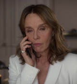 Emily_in_Paris_S02E10_WEBRip_x264-ION10_0344.jpg