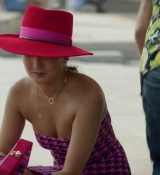 Emily_in_Paris_S02E10_WEBRip_x264-ION10_0456.jpg