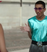 Emily_in_Paris_S02E10_WEBRip_x264-ION10_0460.jpg