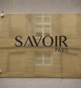 Emily_in_Paris_S02E10_WEBRip_x264-ION10_0466.jpg