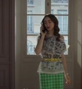 Emily_in_Paris_S02E10_WEBRip_x264-ION10_0474.jpg
