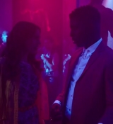 Emily_in_Paris_S02E10_WEBRip_x264-ION10_0531.jpg