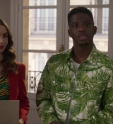 Emily_in_Paris_S02E10_WEBRip_x264-ION10_0881.jpg