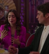 Emily_in_Paris_S02E10_WEBRip_x264-ION10_0976.jpg