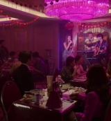 Emily_in_Paris_S02E10_WEBRip_x264-ION10_1231.jpg