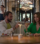 Emily_in_Paris_S02E10_WEBRip_x264-ION10_1509.jpg