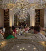 Emily_in_Paris_S02E10_WEBRip_x264-ION10_1526.jpg