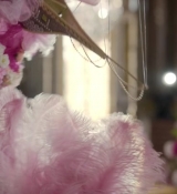 Emily_in_Paris_S02E10_WEBRip_x264-ION10_1544.jpg
