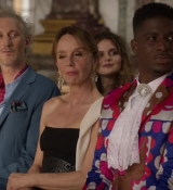 Emily_in_Paris_S02E10_WEBRip_x264-ION10_1558.jpg