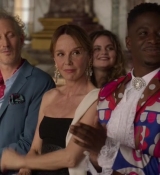 Emily_in_Paris_S02E10_WEBRip_x264-ION10_1593.jpg