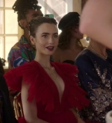 Emily_in_Paris_S02E10_WEBRip_x264-ION10_1745.jpg