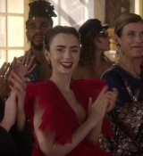 Emily_in_Paris_S02E10_WEBRip_x264-ION10_1866.jpg