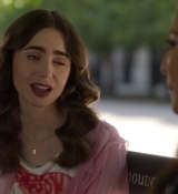 Emily_in_Paris_S02E10_WEBRip_x264-ION10_2530.jpg