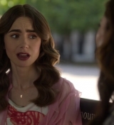 Emily_in_Paris_S02E10_WEBRip_x264-ION10_2551.jpg
