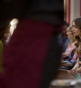 Emily_in_Paris_Season_2___Official_Trailer___Netflix_064.jpg