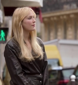 Emily_in_Paris_Season_2___Official_Trailer___Netflix_072.jpg