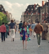 Emily_in_Paris_Season_2___Official_Trailer___Netflix_144.jpg