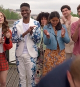 Emily_in_Paris_Season_2___Official_Trailer___Netflix_232.jpg